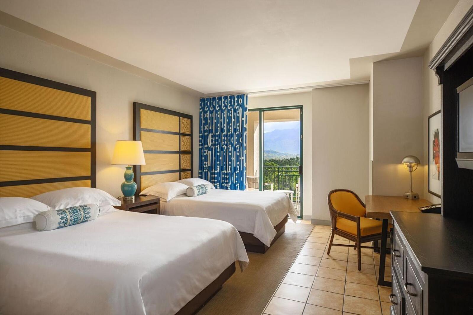 Queen Room With One Queen Bed (non Smoking)