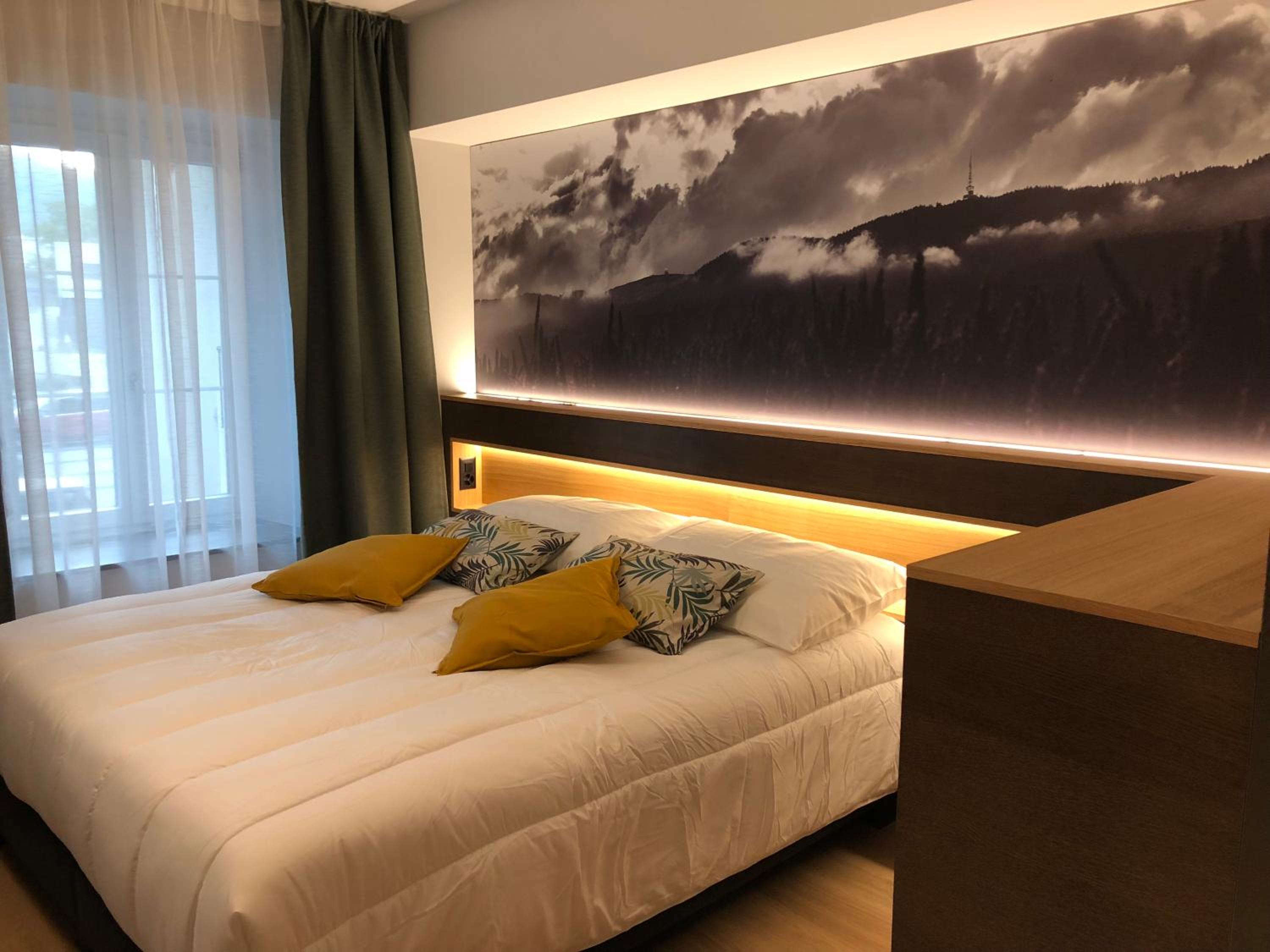 Standard Double Room - Photo 5