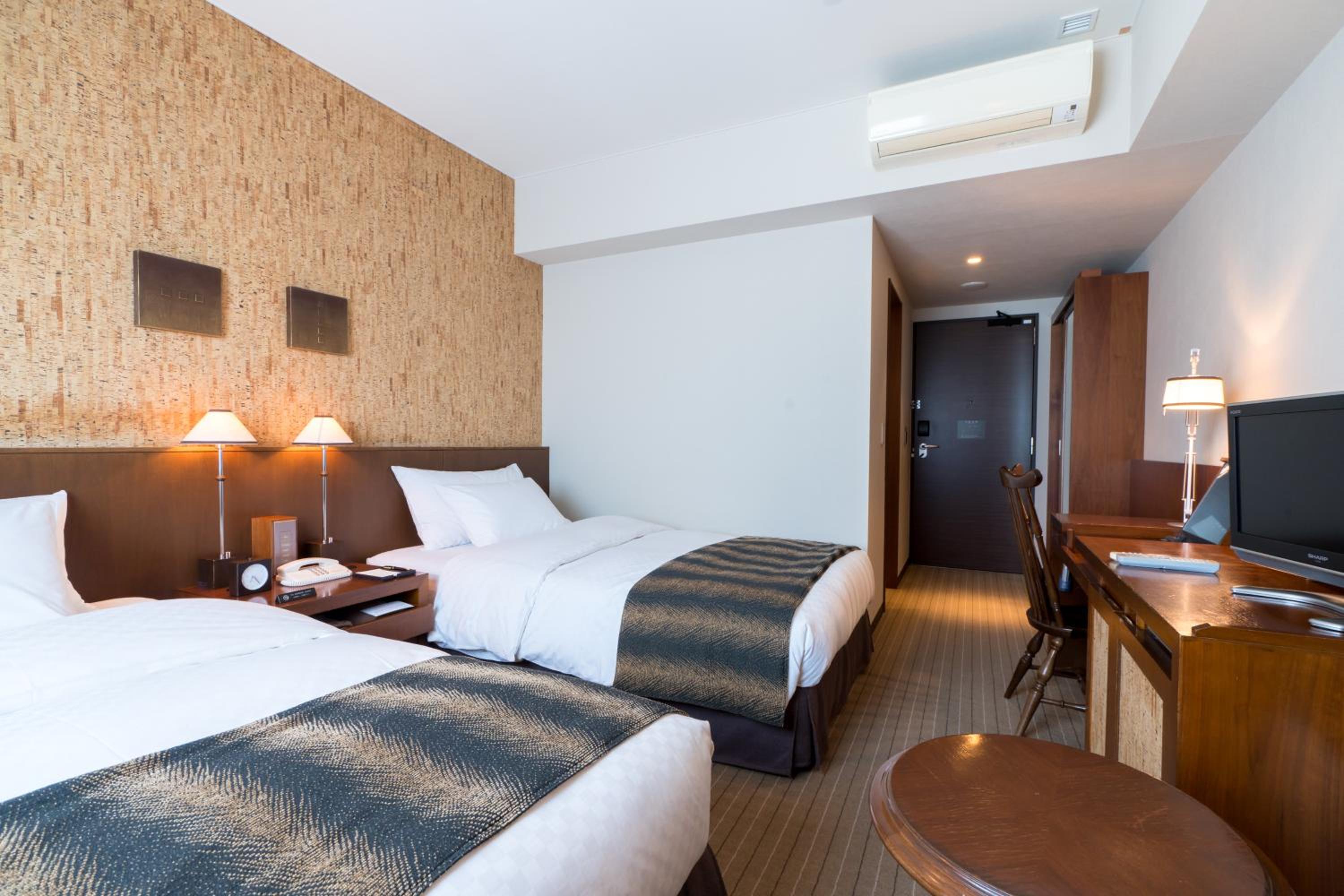Standard Twin Room - Non-Smoking - Photo 6