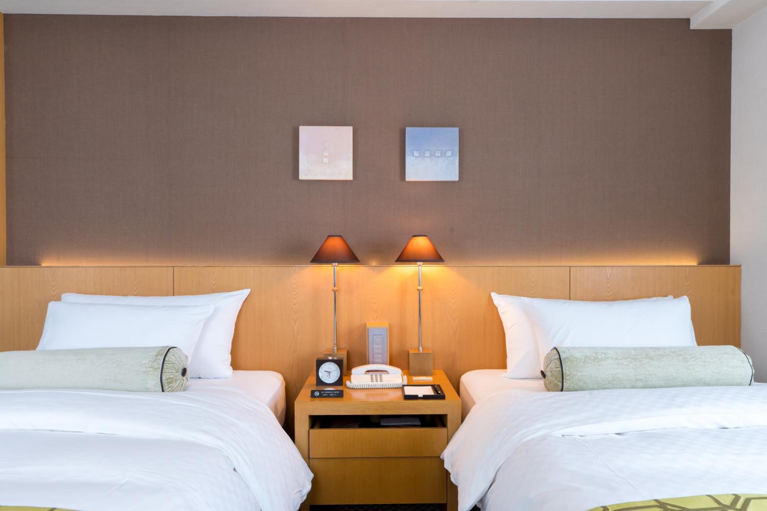 Deluxe Twin Room - Non-Smoking - Photo 4