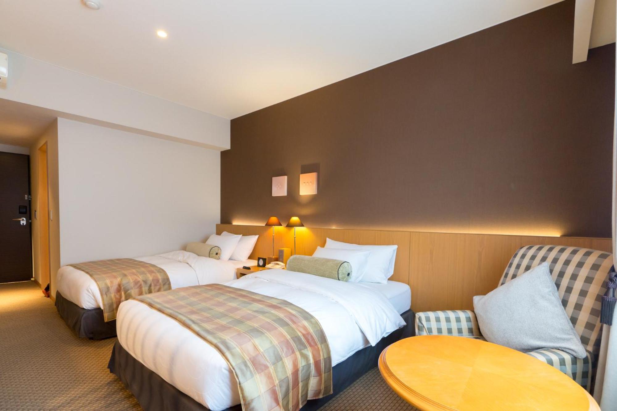 Deluxe Twin Room - Non-Smoking - Photo 13