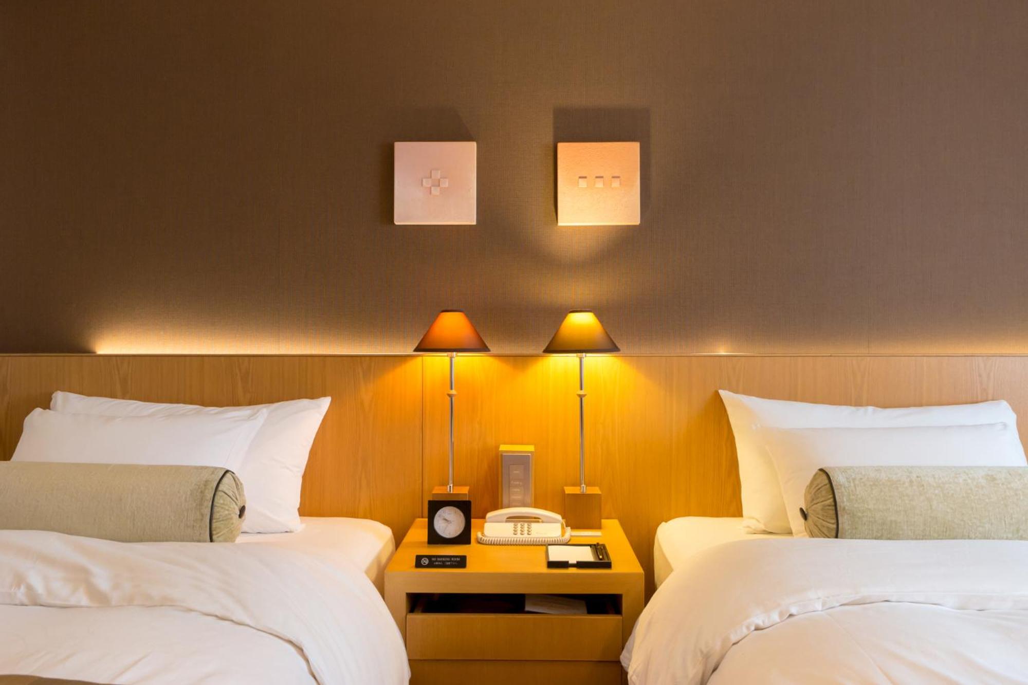 Deluxe Twin Room - Non-Smoking - Photo 11