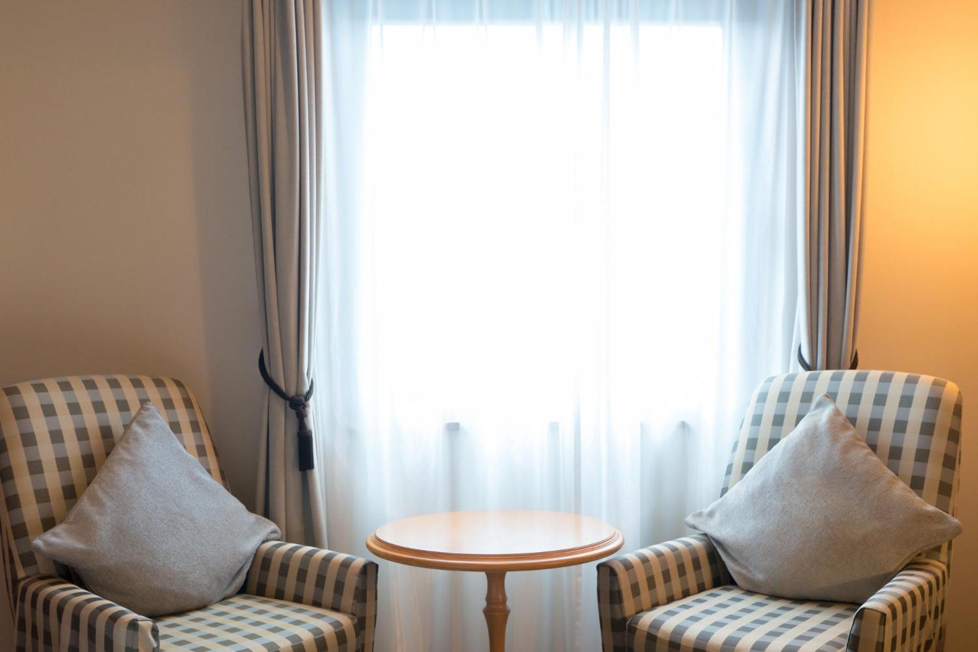 Deluxe Twin Room - Non-Smoking - Photo 9