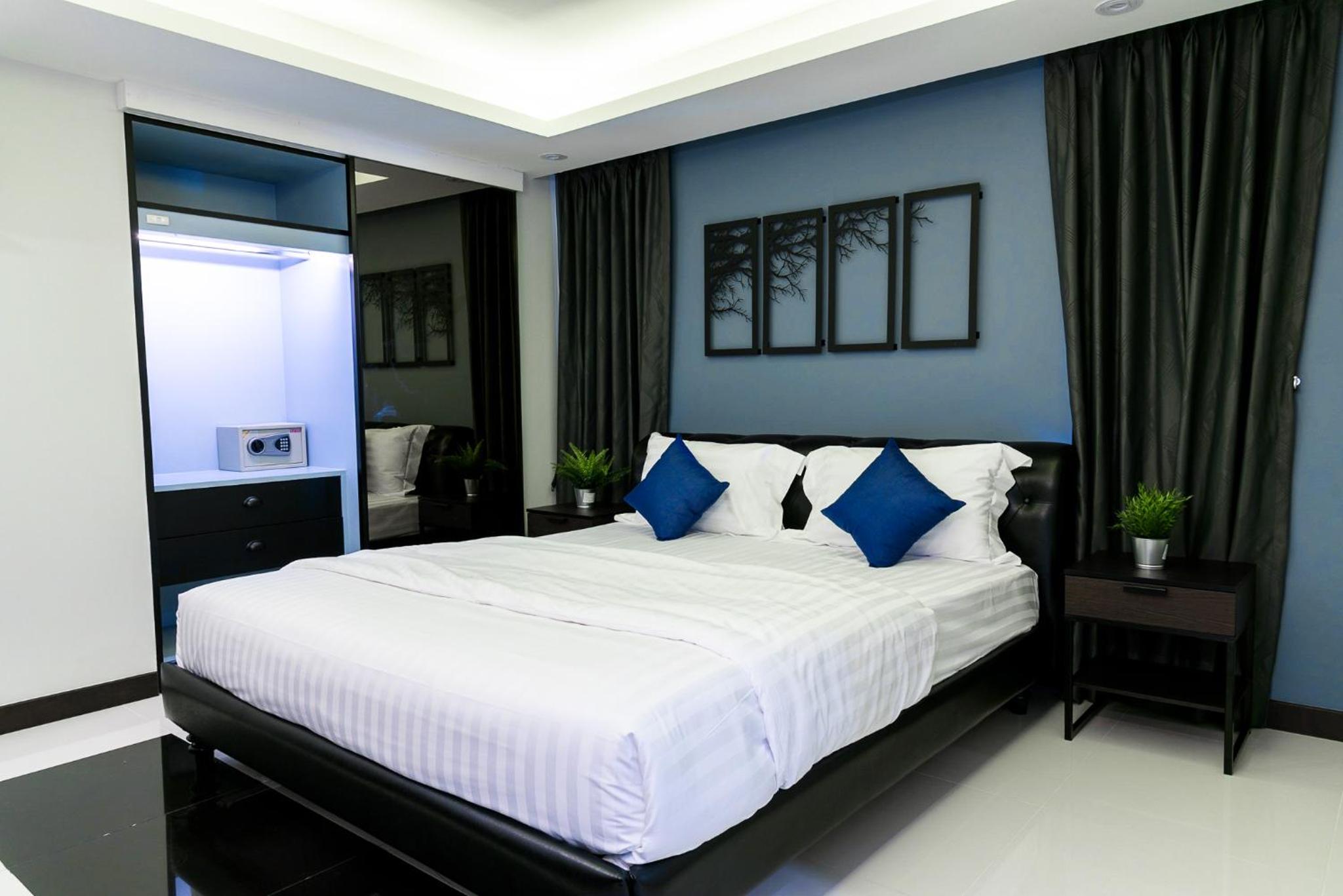 Superior King Room photo 2