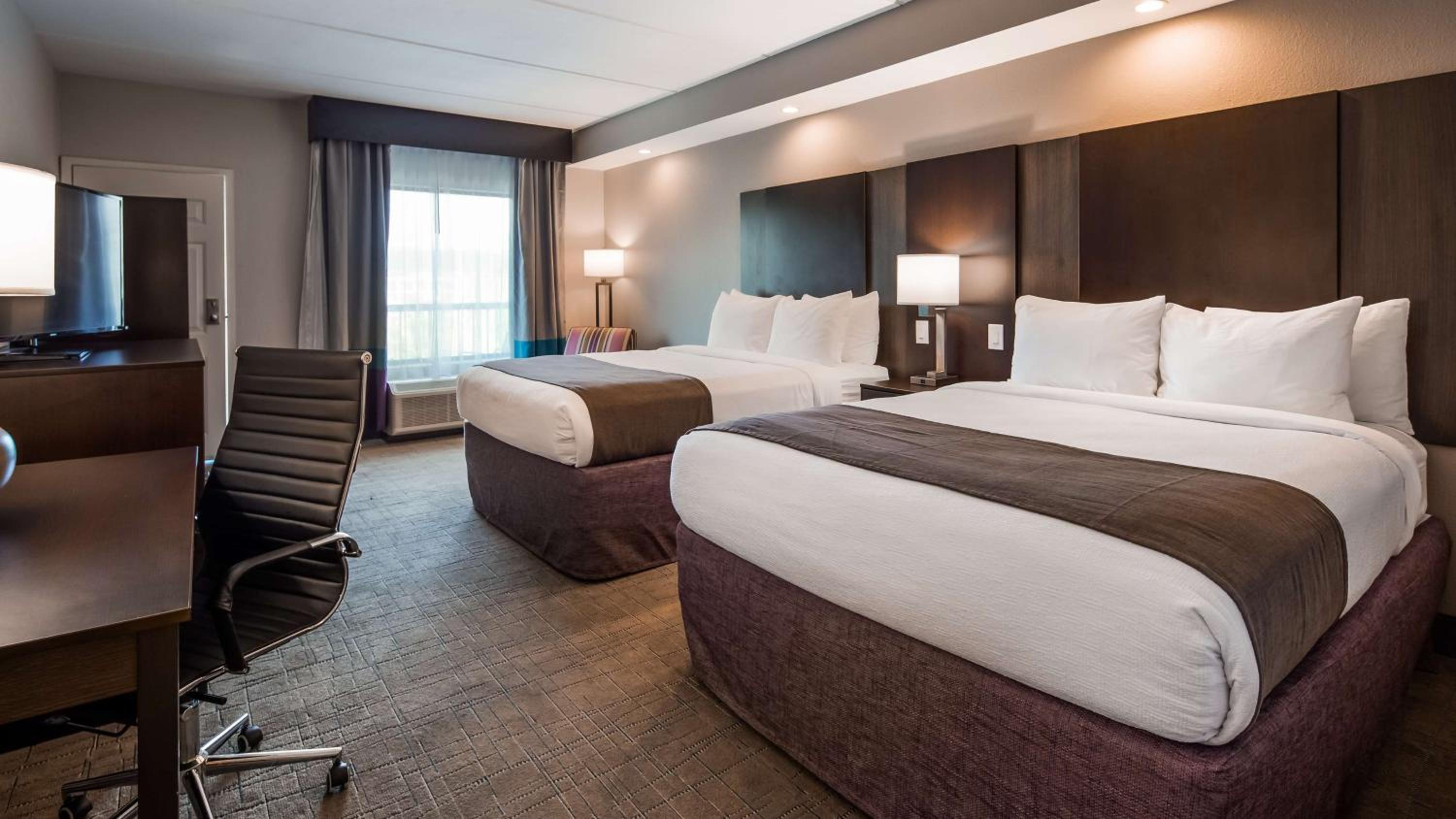 Queen Room with Two Queen Beds - Non-Smoking