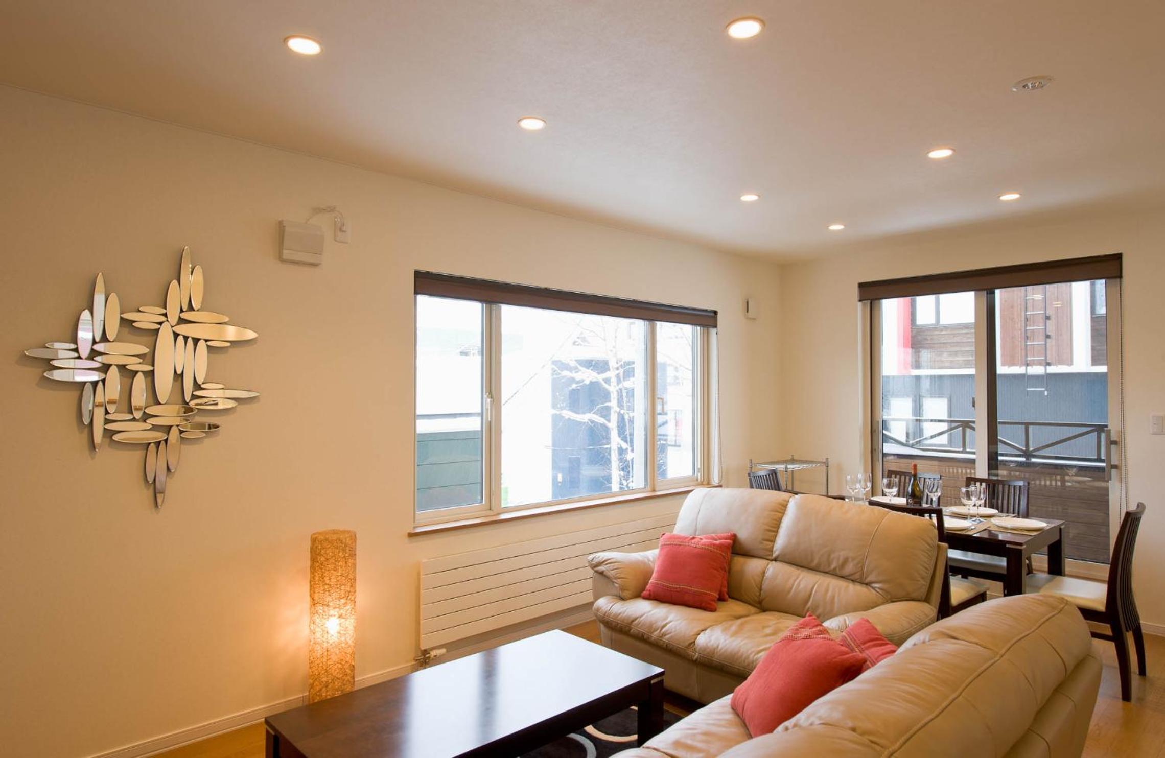 Three-Bedroom Apartment - Upper Floor photo 1