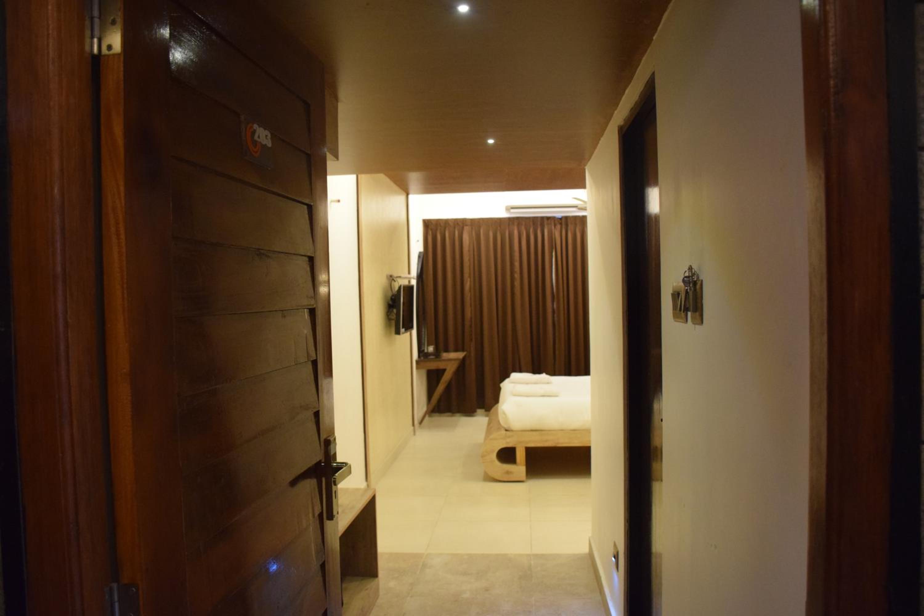 Budget Double Room - Photo 5