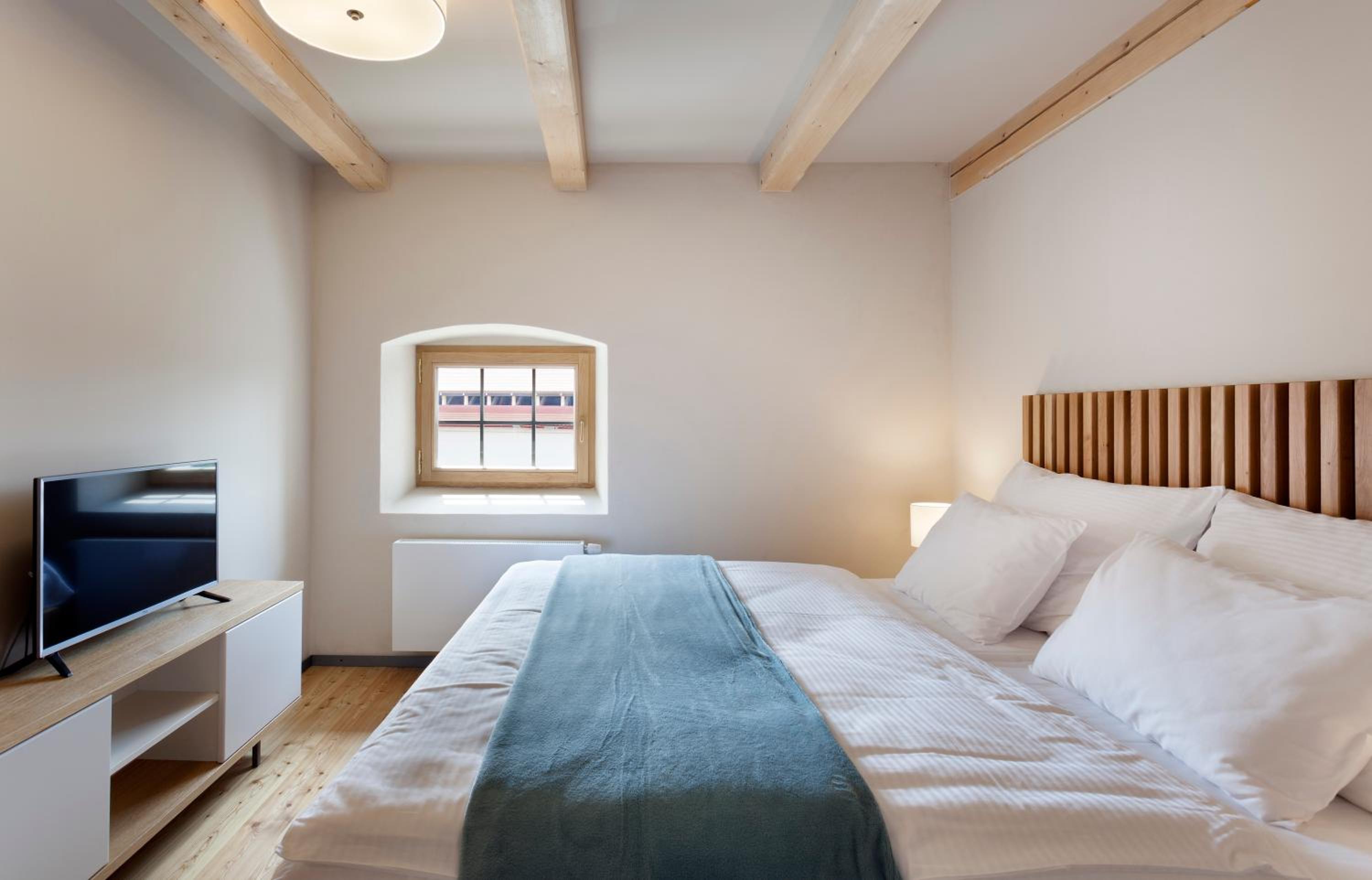 Double Room with Private Bathroom - Photo 1