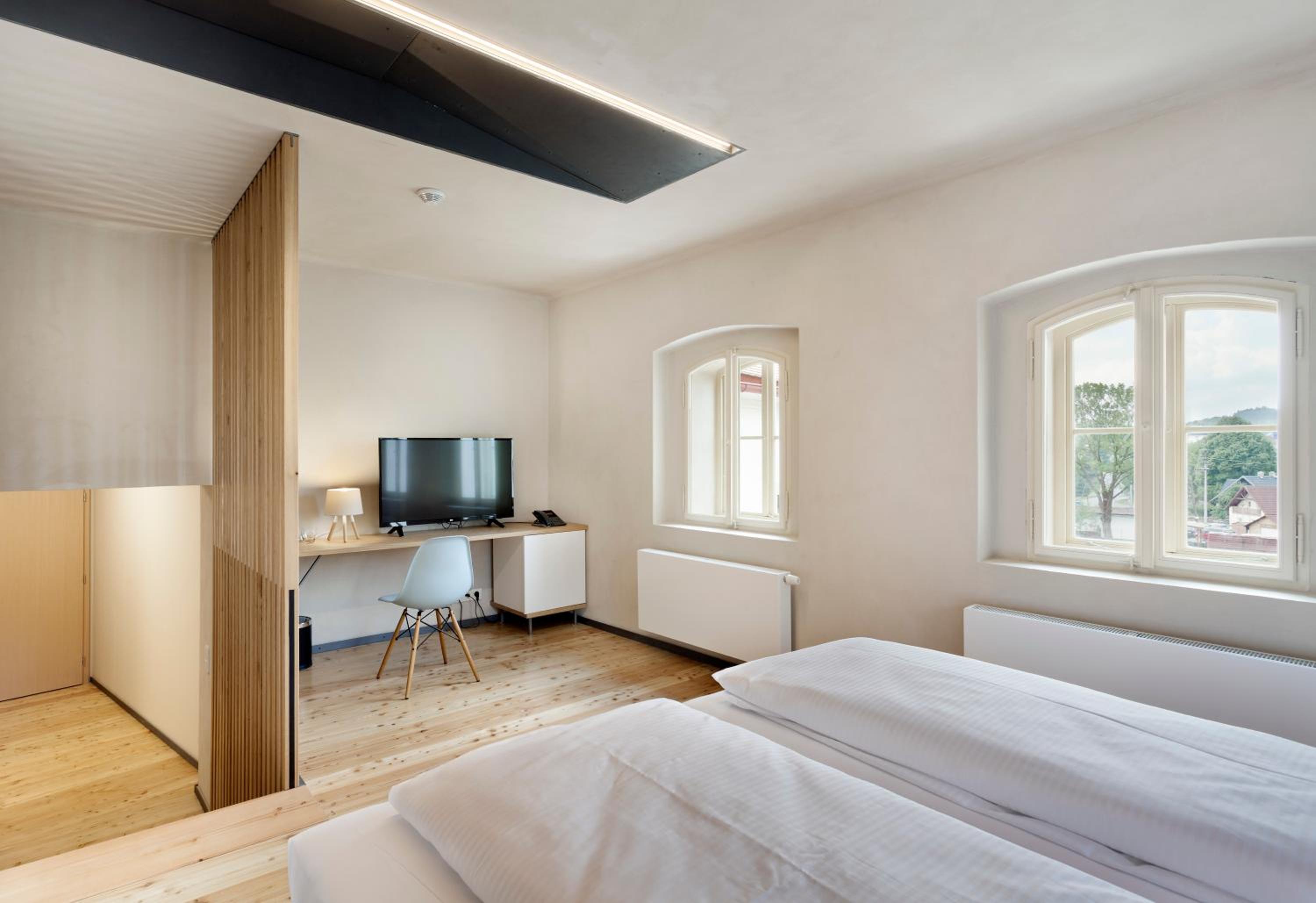 Deluxe Double Room with Extra Bed