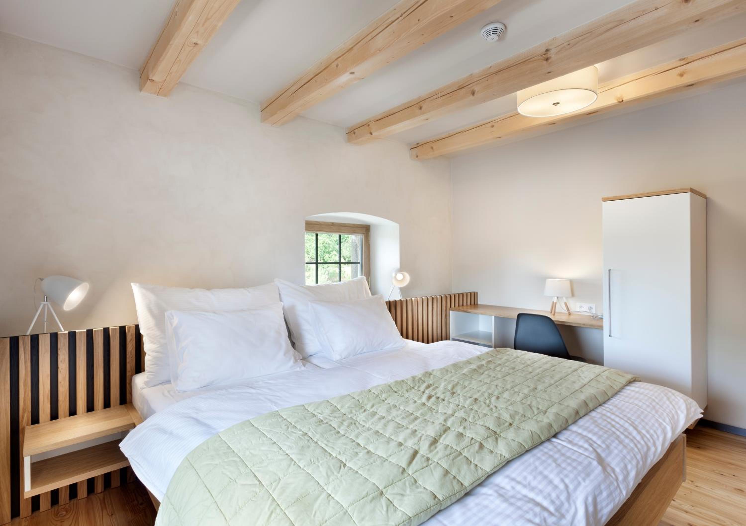 Two-Bedroom Suite - Photo 2