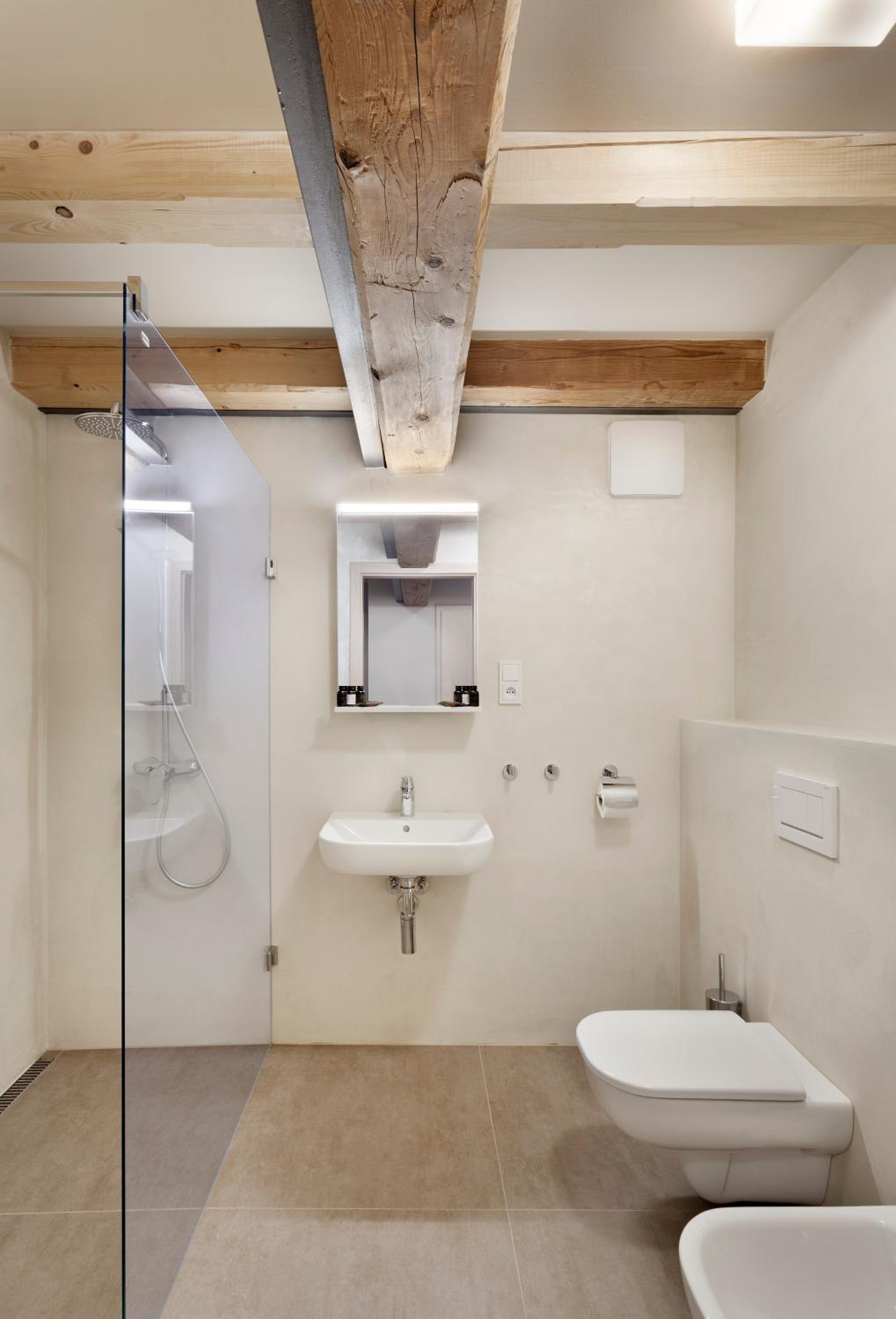 Two-Bedroom Suite - Photo 4