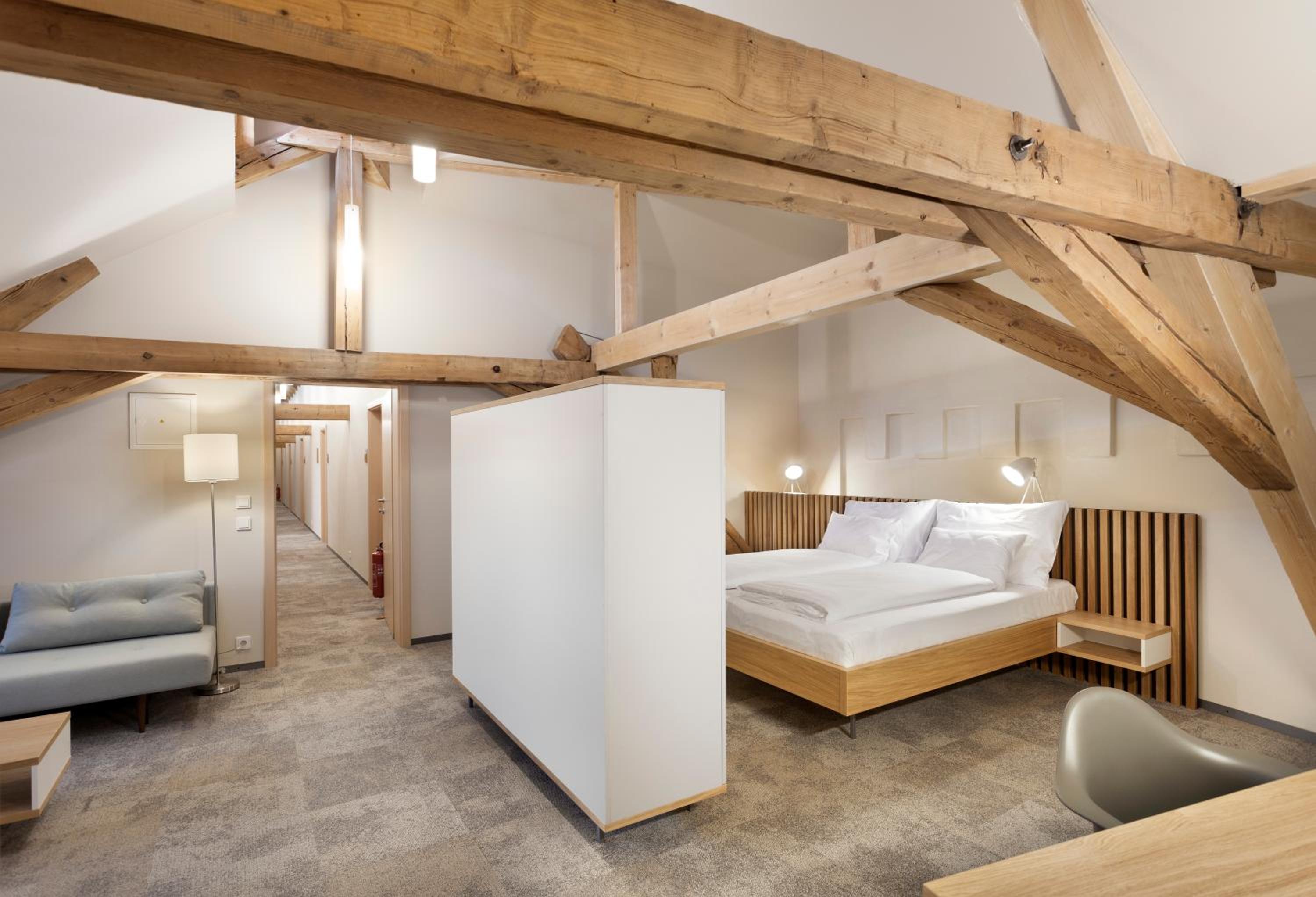 Deluxe Suite - Photo 2