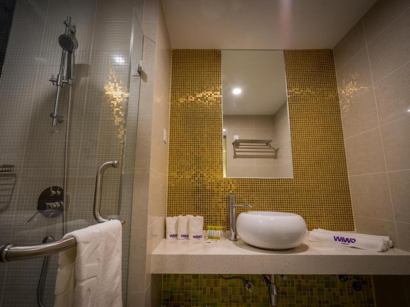 Deluxe Triple Room (No Window) photo 3