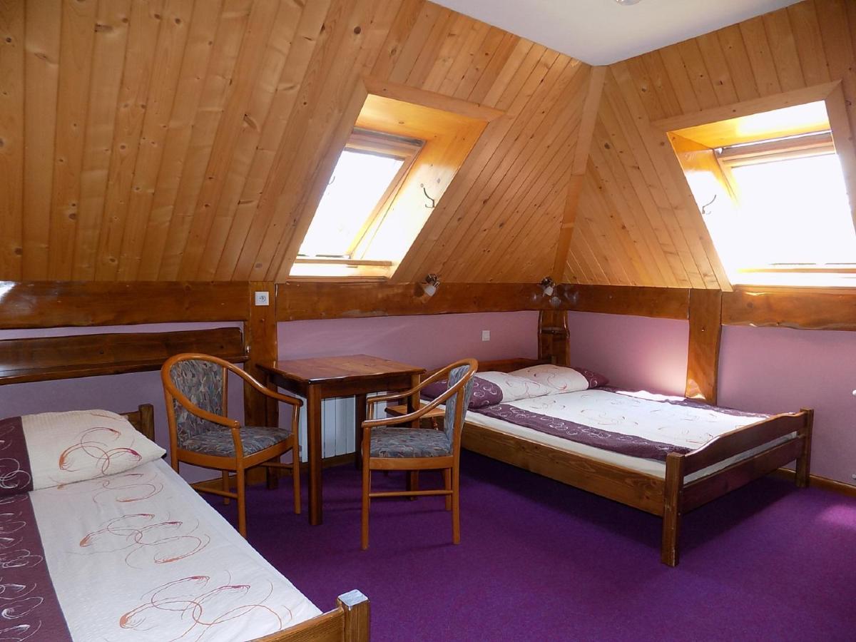 Triple Room with Bathroom photo 1