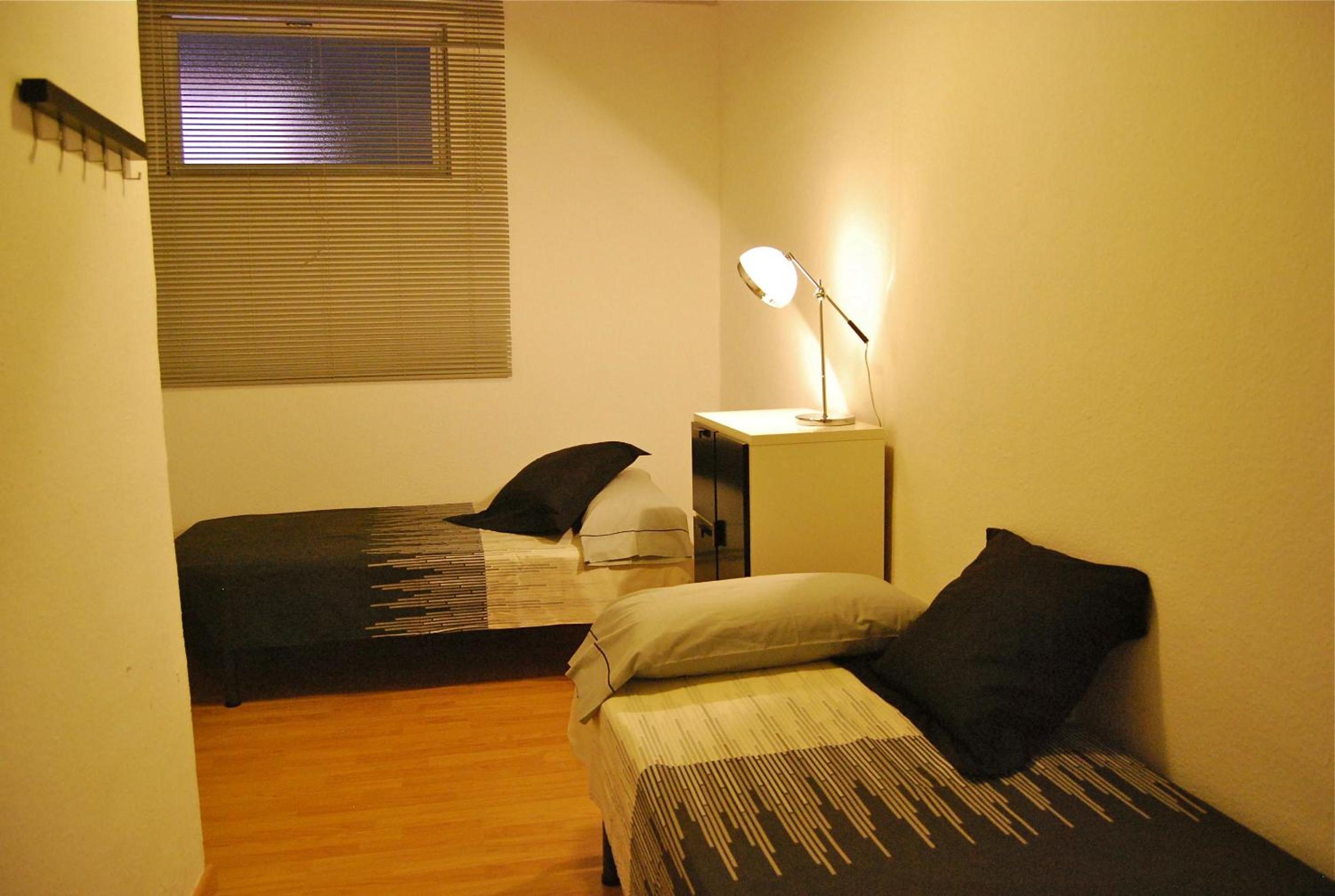 Three-Bedroom Apartment with Balcony (2-6 Adults) photo 3