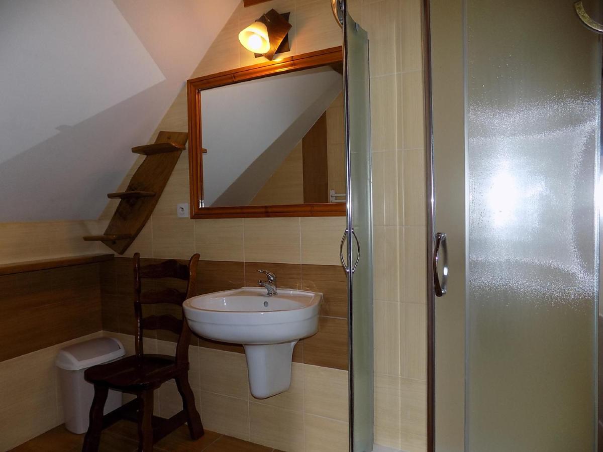 Triple Room with Private Bathroom photo 2