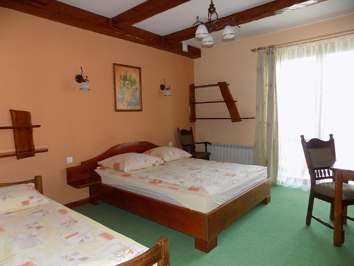 Triple Room with Bathroom photo 1