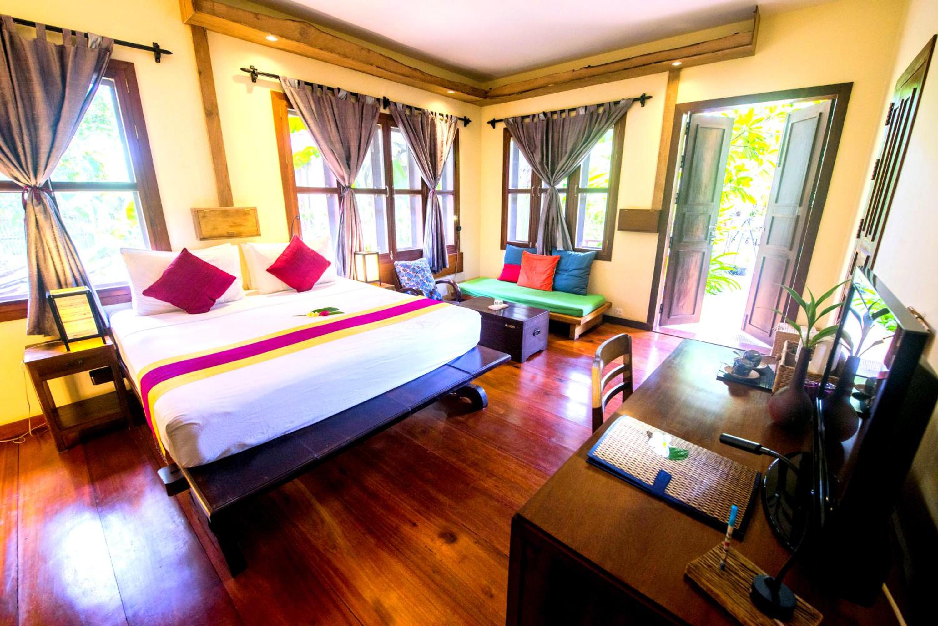 Frangipane Double - Extra bed available