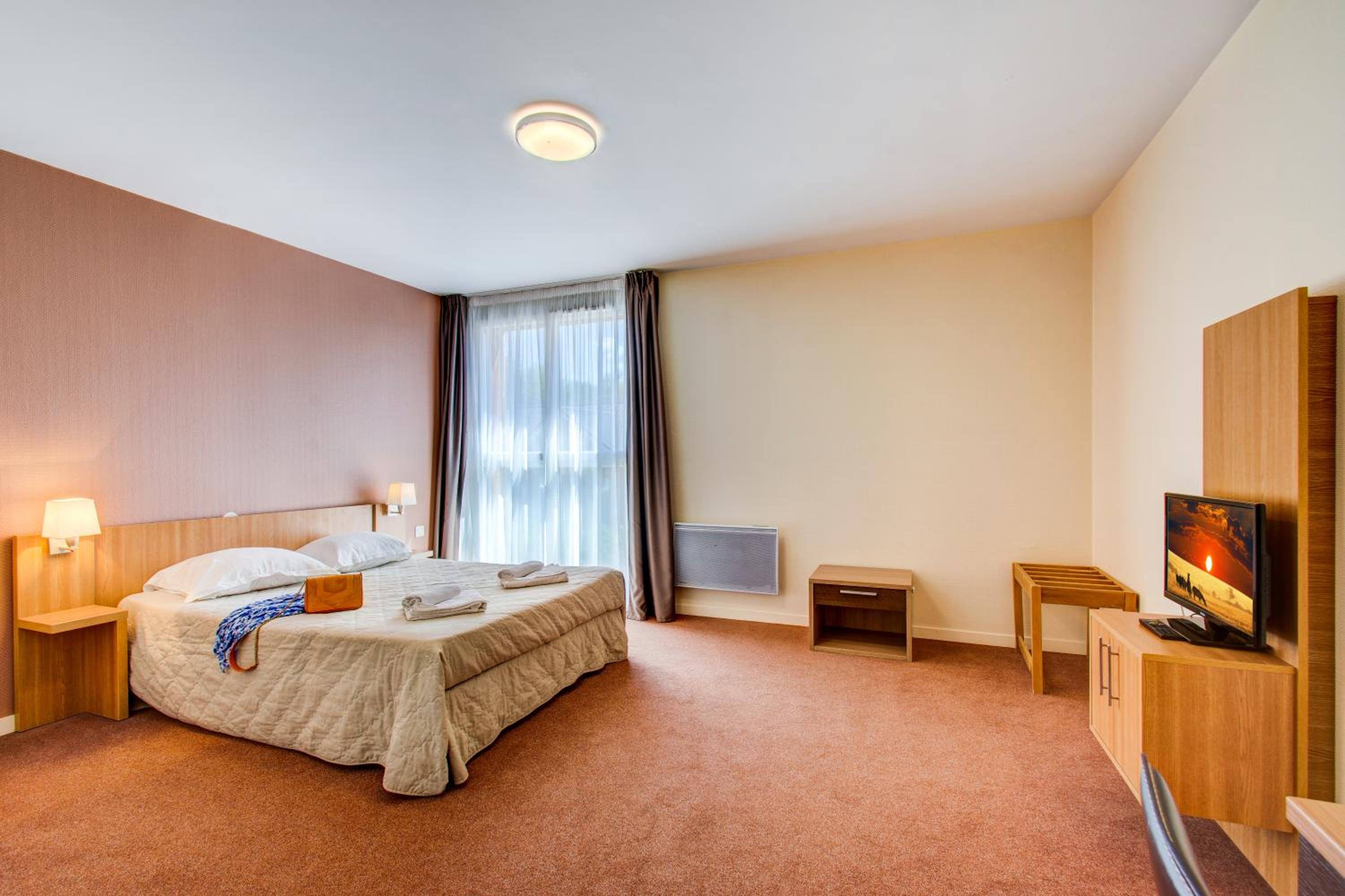 Double Room - Photo 1