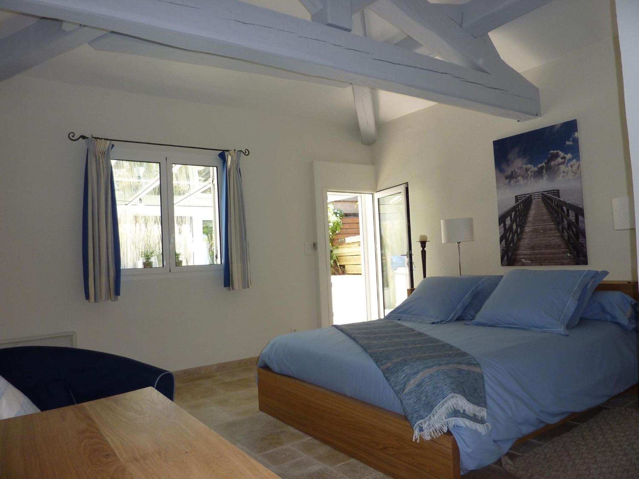 Double Room with Patio photo 2