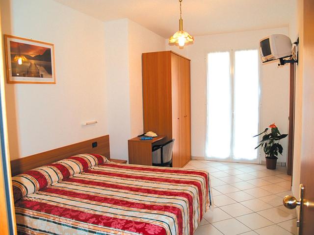 Double Room with Balcony - Photo 1