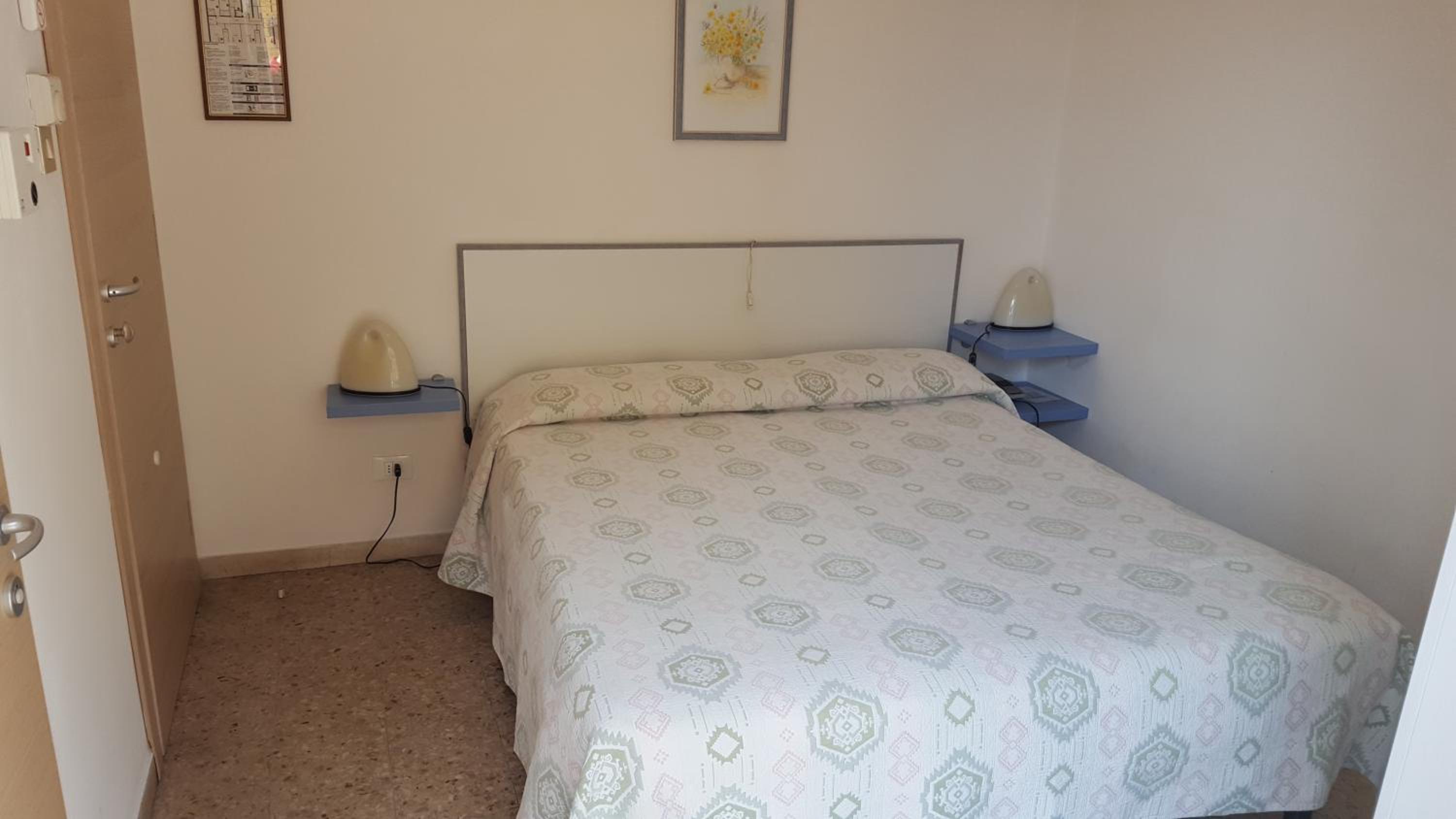 Small Single Room