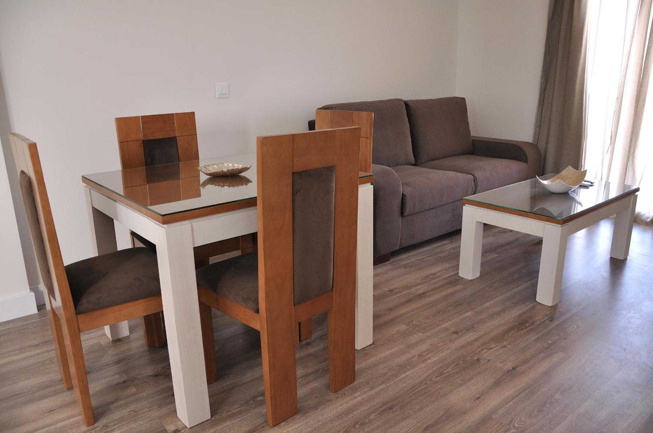 One-Bedroom Apartment - Photo 12
