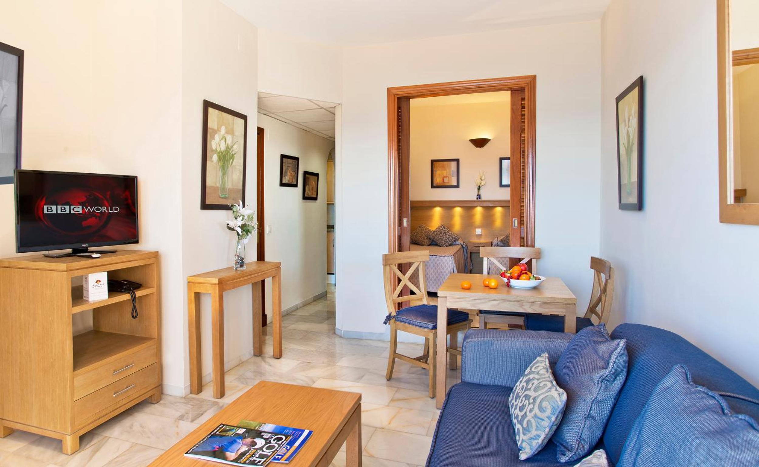 Studio-Apartment (Partial Sea View)