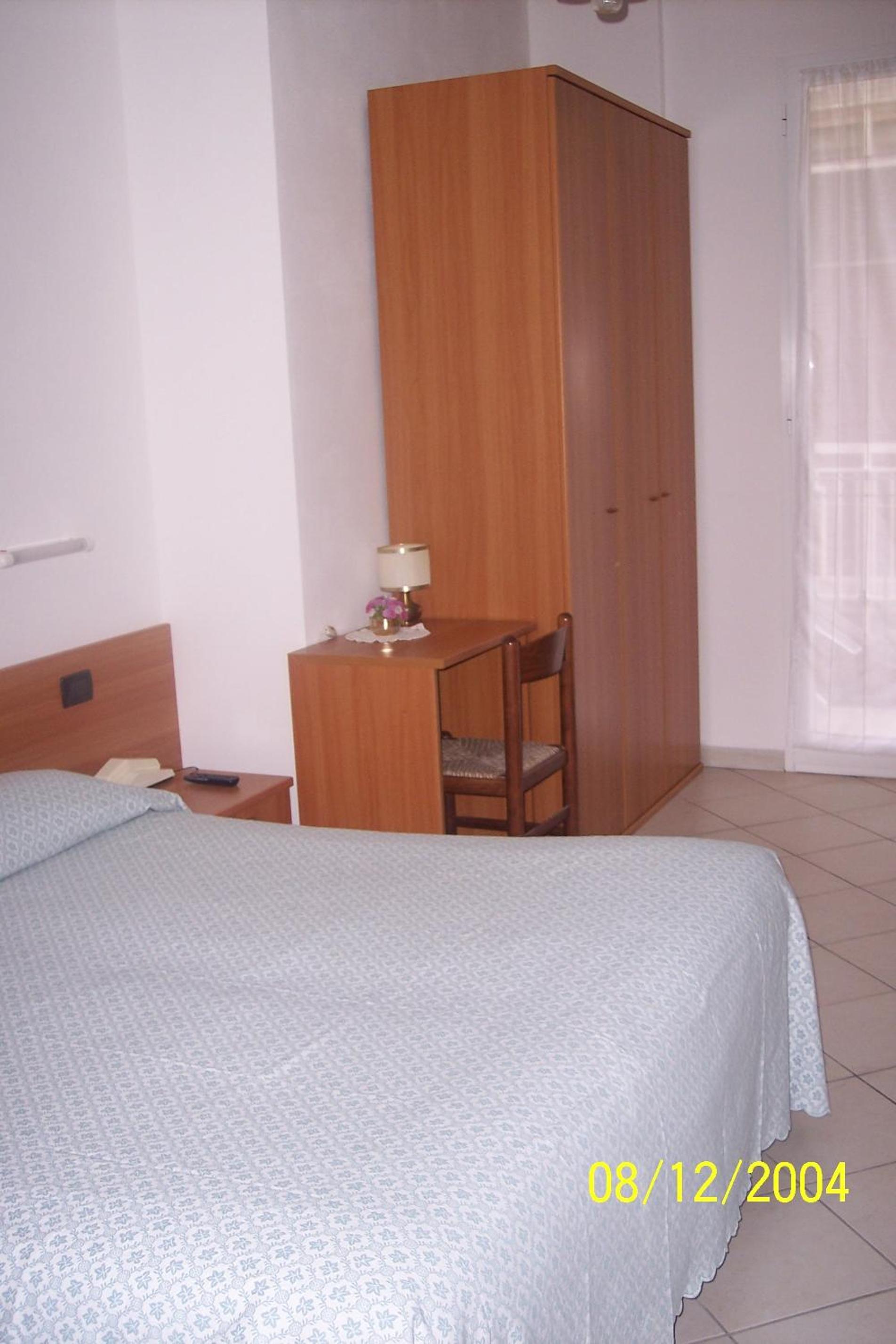 Double Room with Balcony - Photo 7