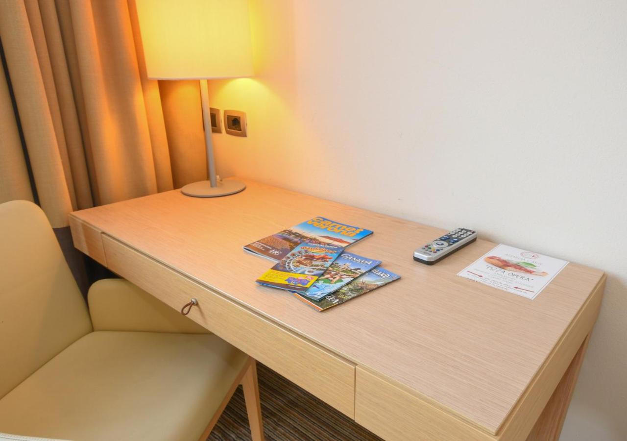 Double or Twin Room - Photo 1