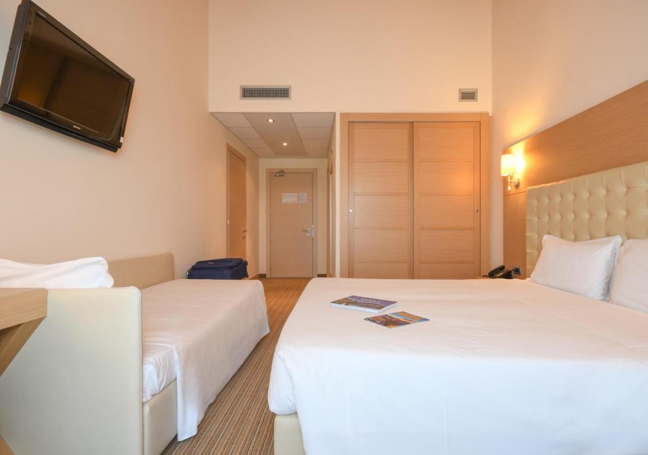 Superior Double Room - Photo 7