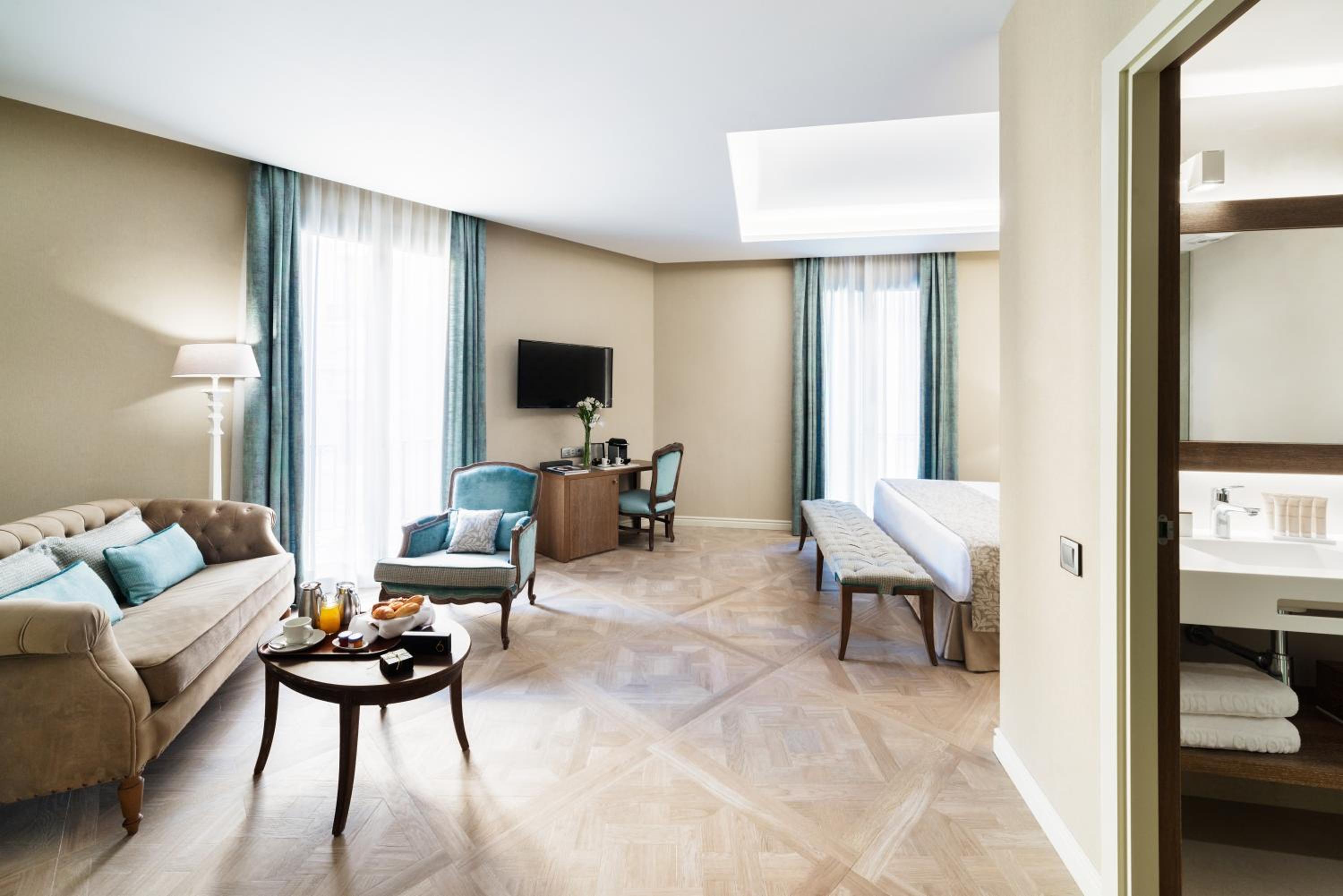 Superior Design Triple Room