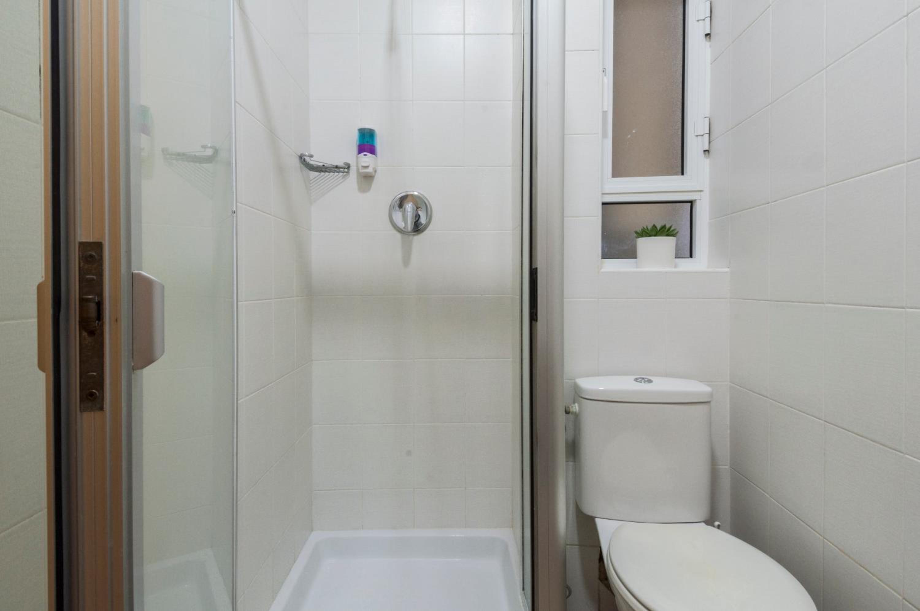 Studio Apartment with Beach Club Access