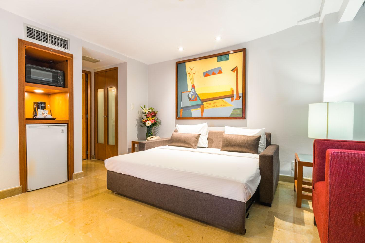  Junior Suite with Two Double Beds - Photo 7