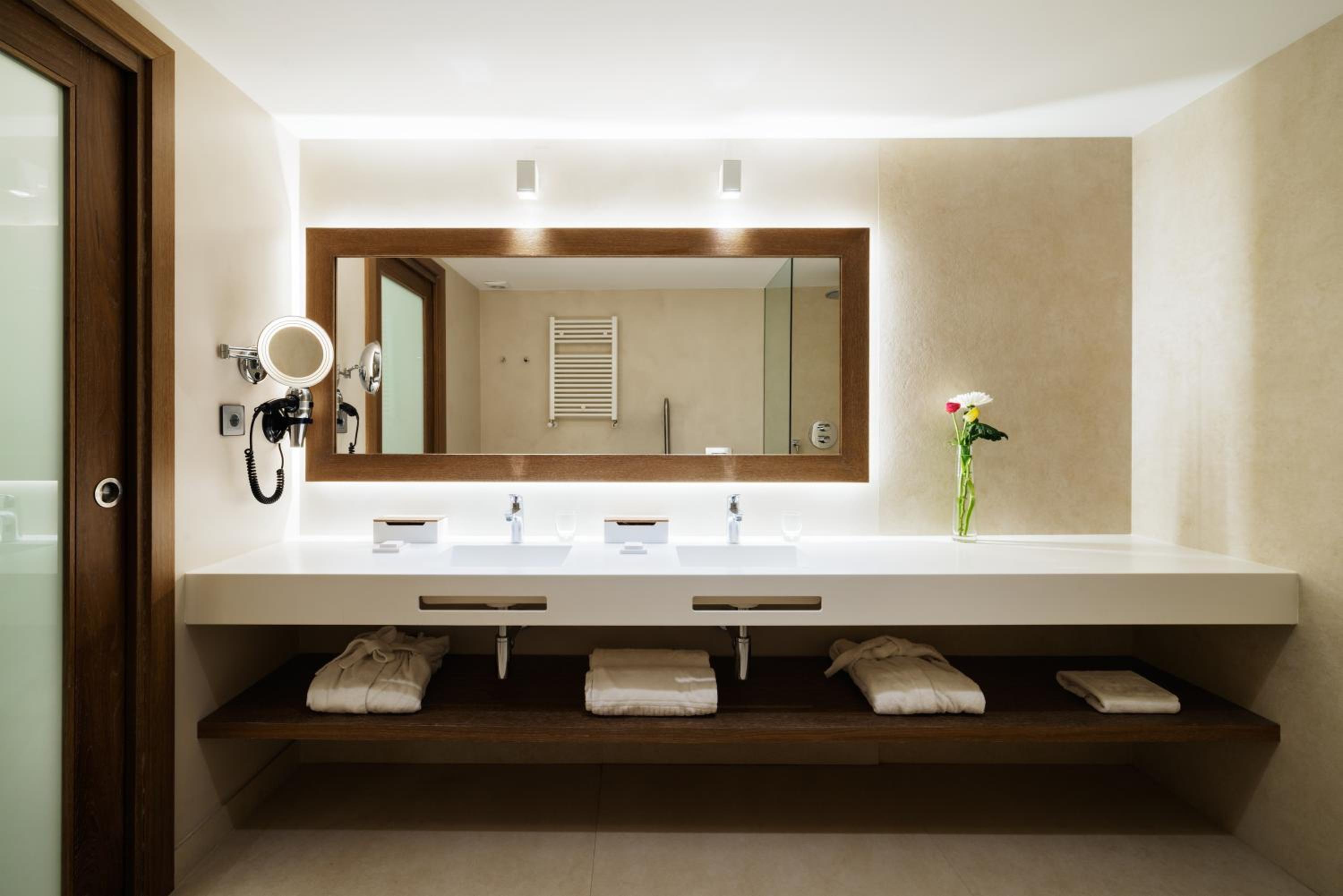 Superior Design Triple Room