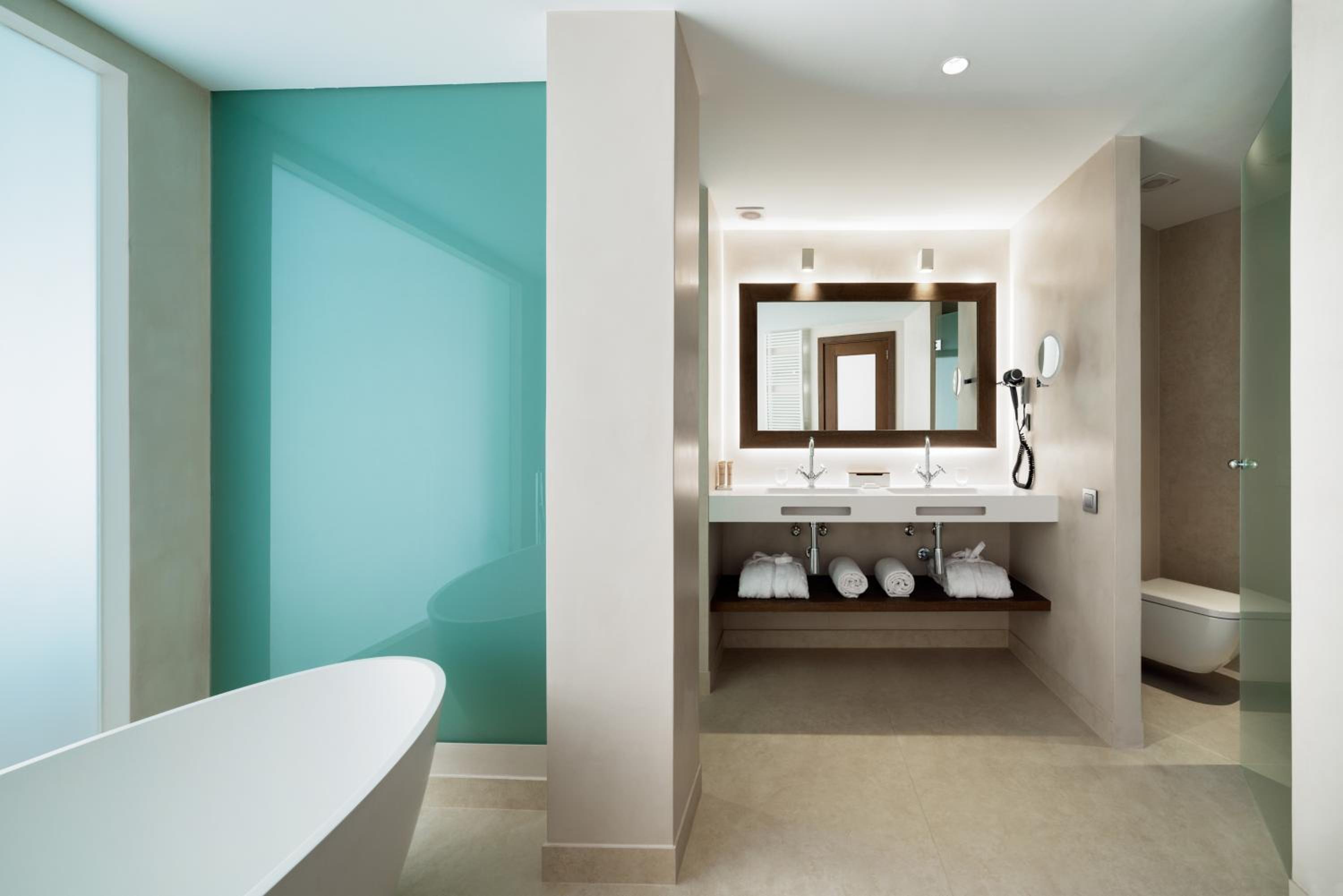 Grand Master Suite thumbnail 6