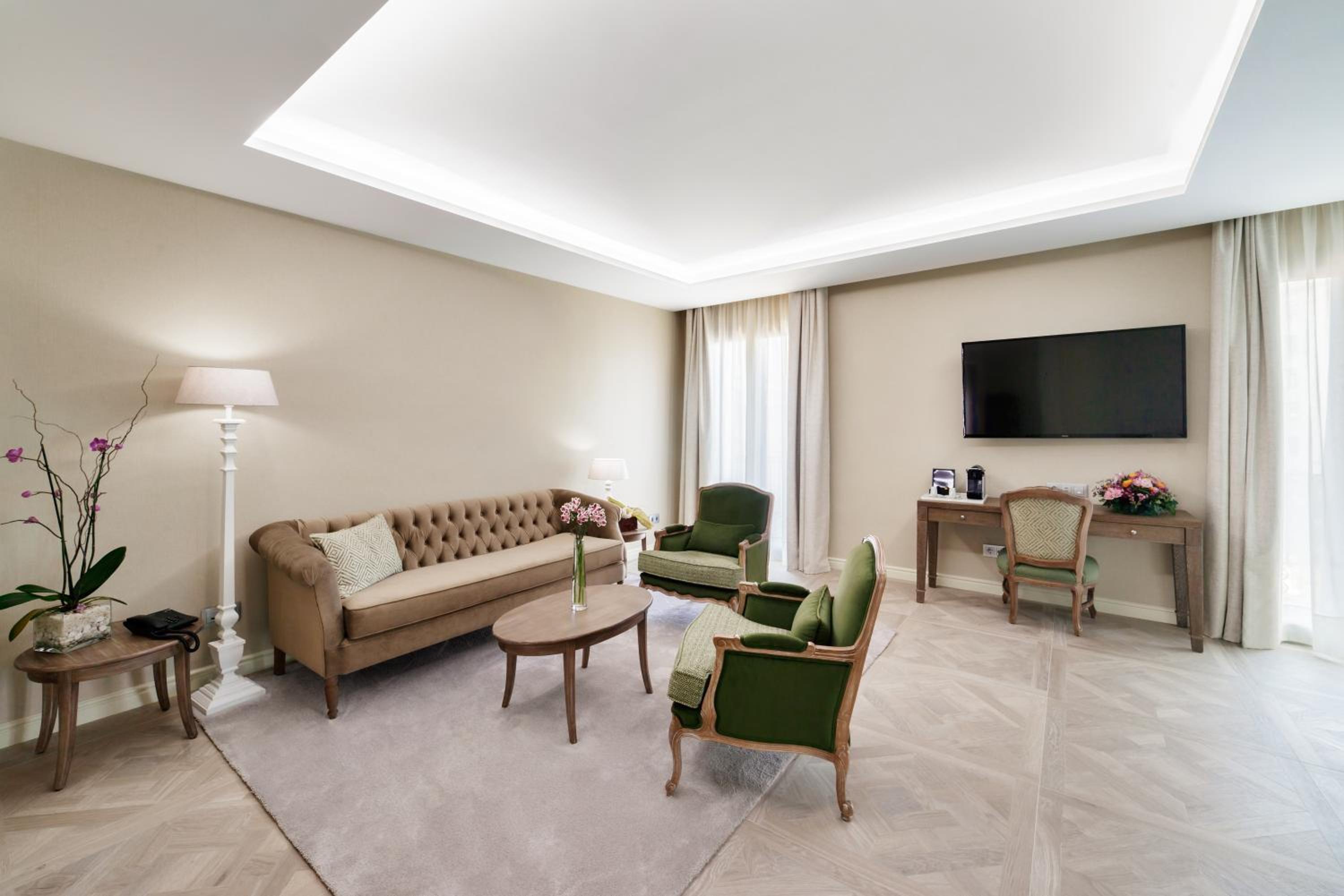 Grand Master Suite