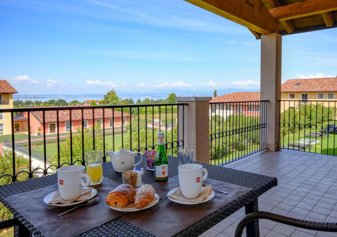 Suite with Terrace - Photo 2