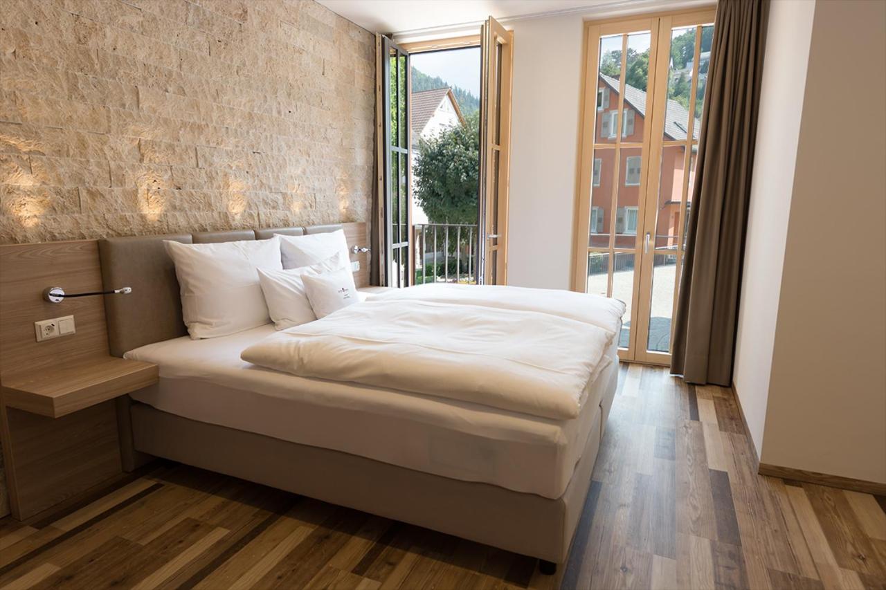 Deluxe Double Room - Photo 12