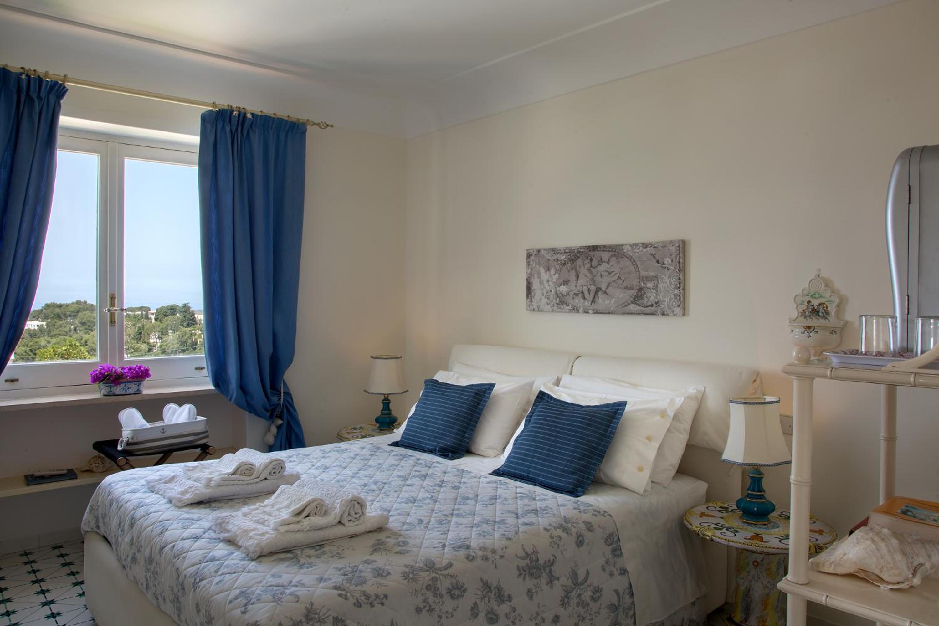 Double Room with Sea View with Private Bathroom