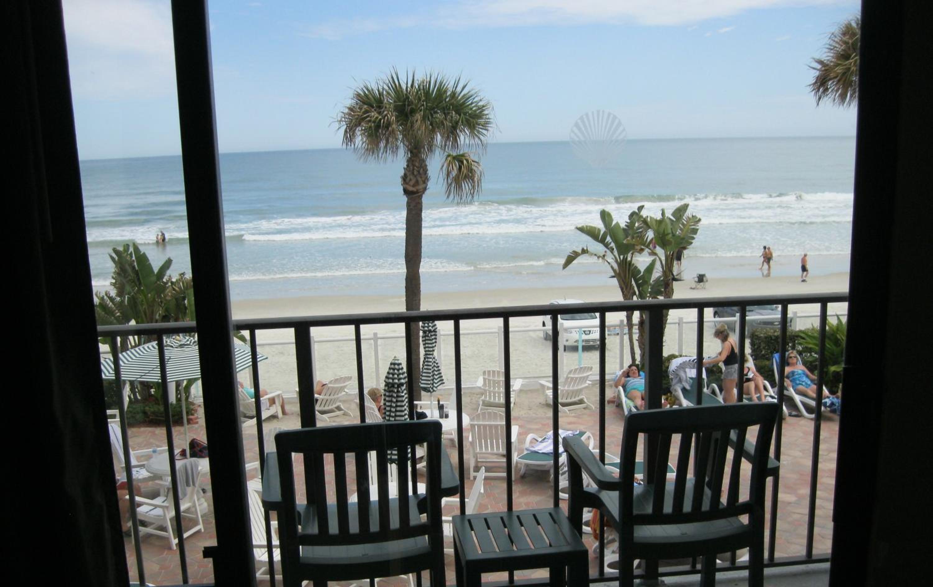 King Room with Oceanfront - Non-Smoking - Photo 3