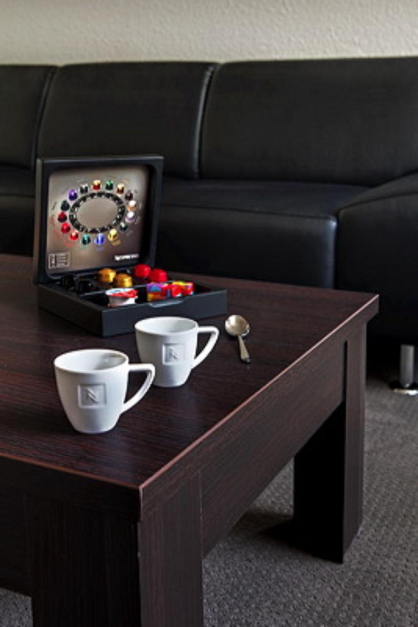 Suite - Photo 2