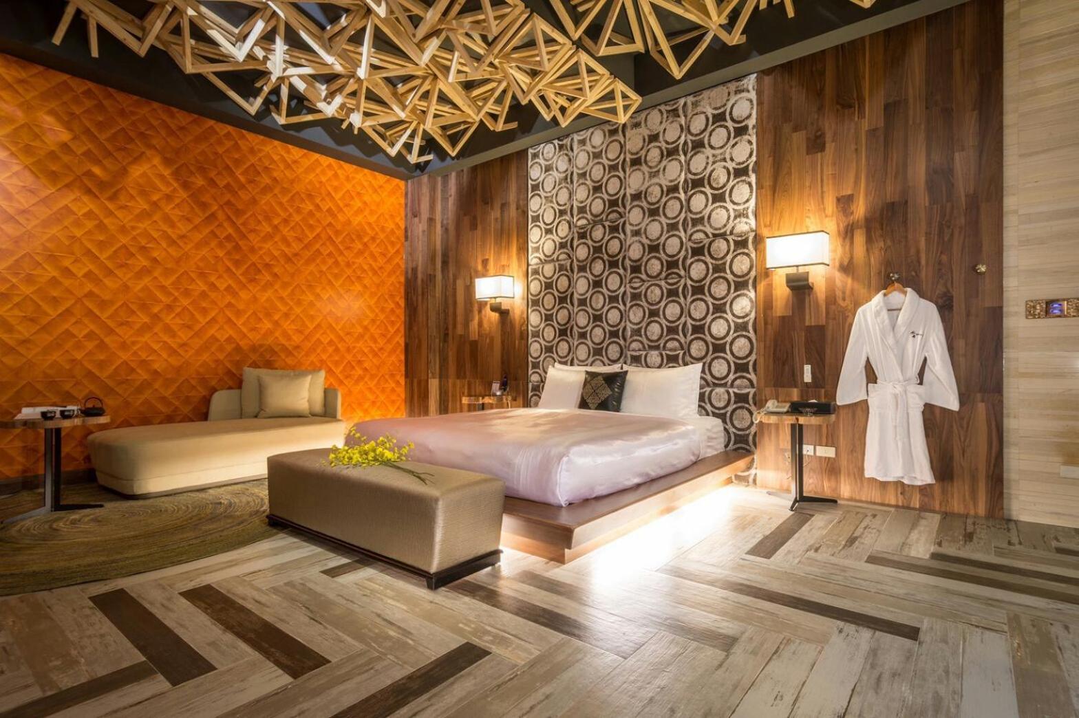 Superior Suite (Check-In After 21:00)