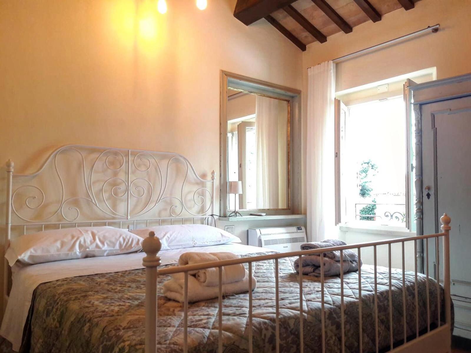 Deluxe Room - Photo 3