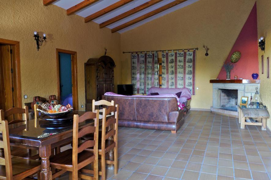 Four-Bedroom Villa photo 2