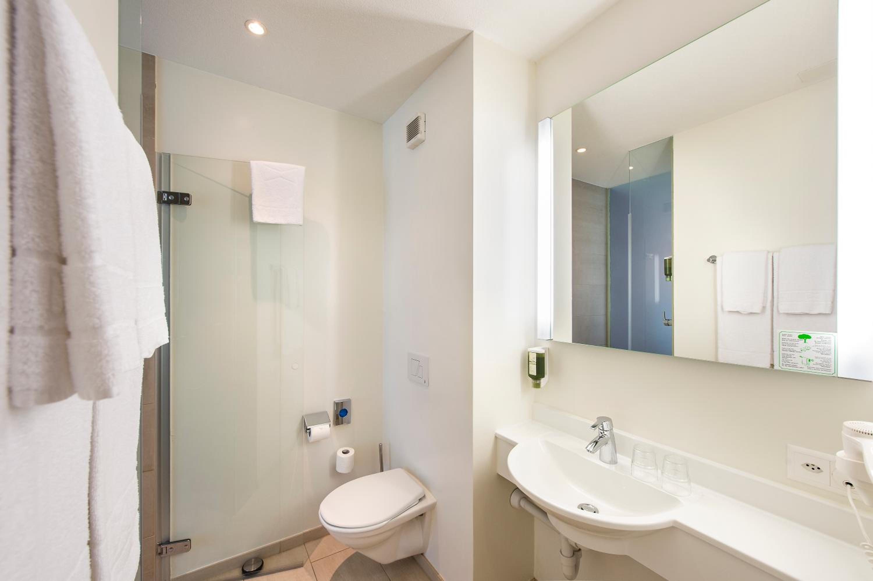 Double Room with King Size Bed - Photo 4