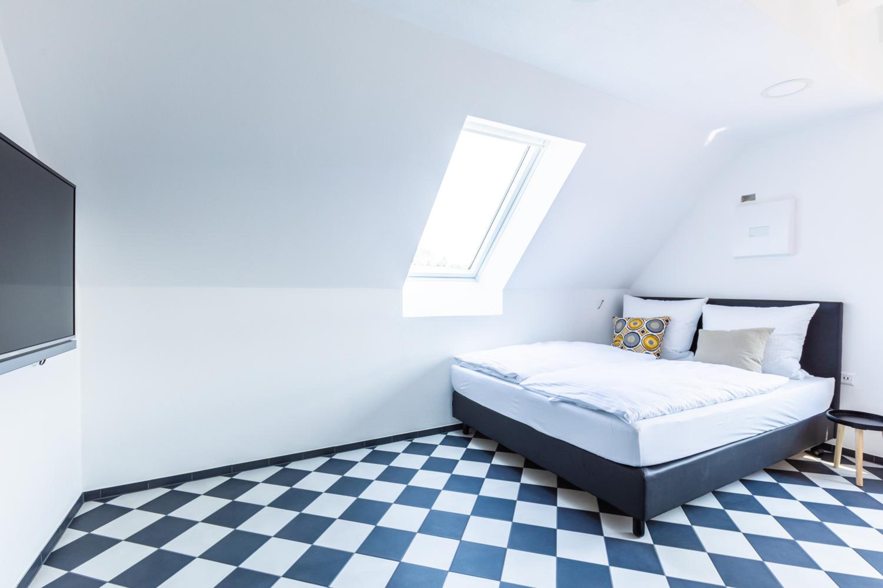 Large Double Room photo 1