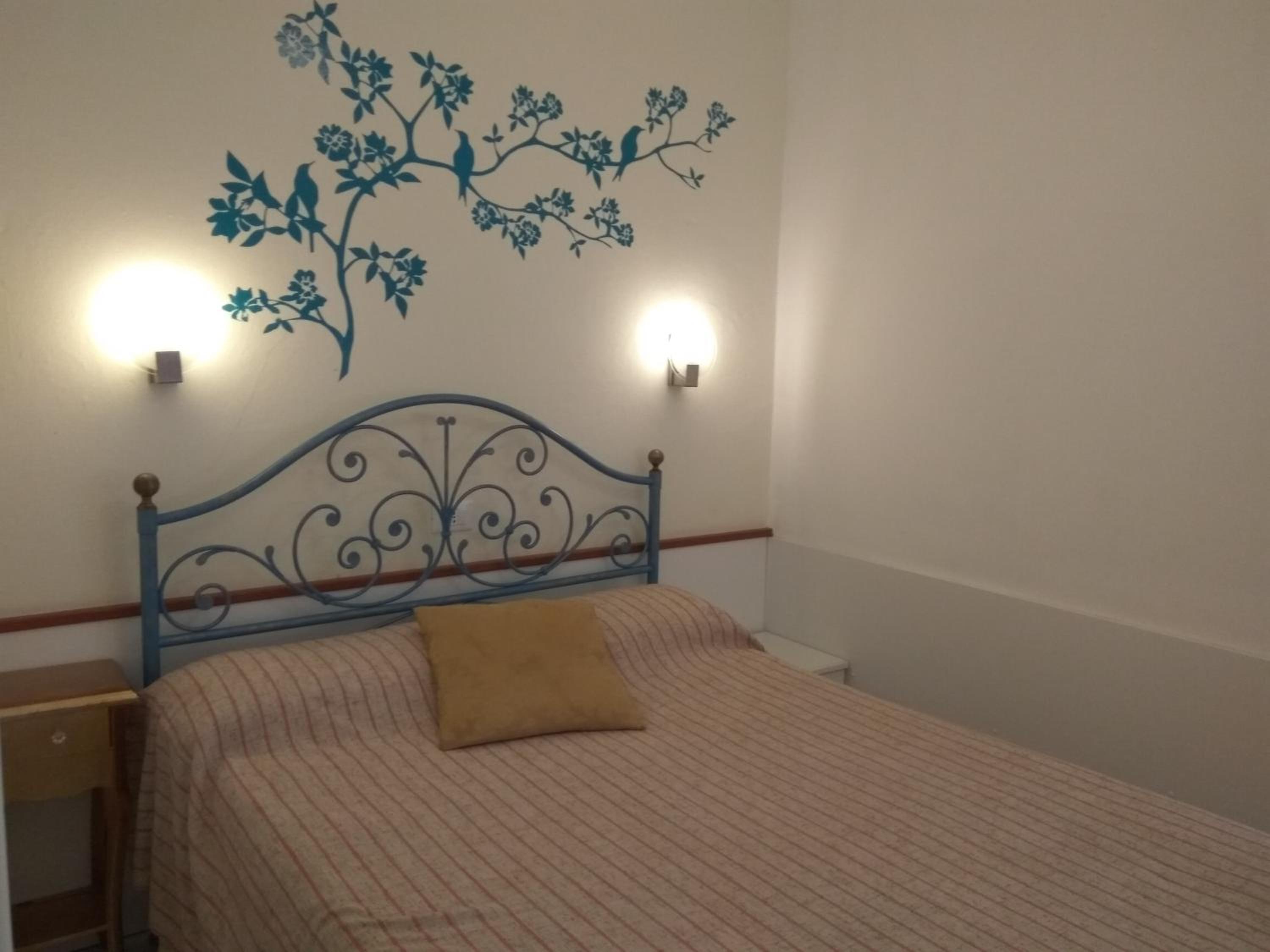 Small Double Room Ground floor photo 3