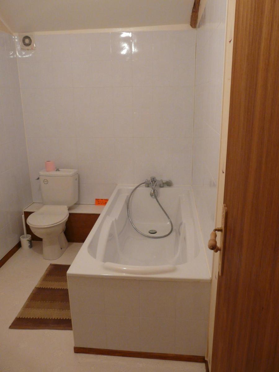 Deluxe Double Room with Extra Bed photo 3