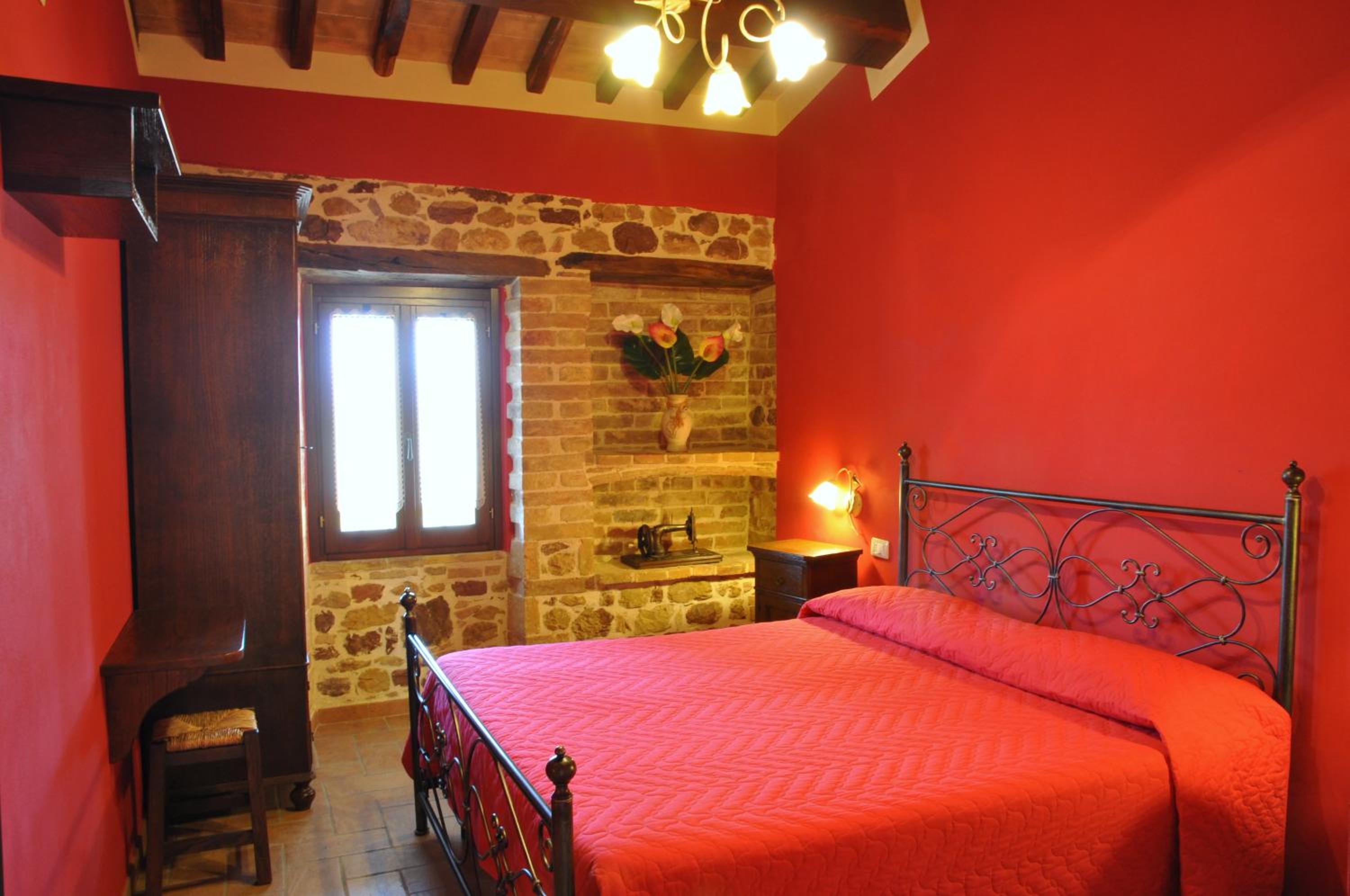 One-Bedroom Deluxe Apartment